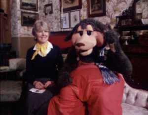 Shirley Hawker and Norm the Kangaroo at Tasma Terrace for Shirl’s Neighbourhood. Courtesy of Channel 7 and the National Film & Sound Archive.